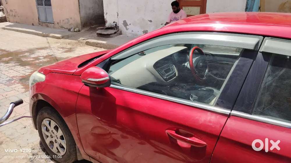 Hyundai I20 2018 Cng & Hybrids 92300 Km Driven