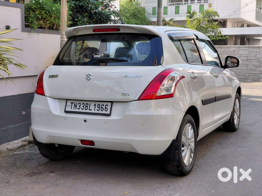 Maruti Suzuki Swift Vvt Zxi, 2016, Petrol