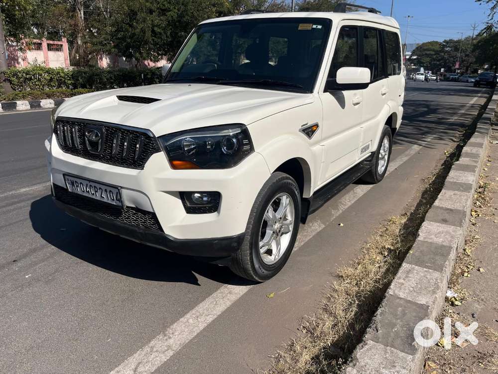 Mahindra Scorpio S10, 2015, Diesel
