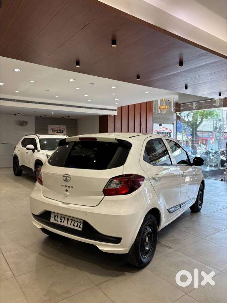 Tata Tiago 1.2 Revotron Xt Rhythm, 2022, Petrol