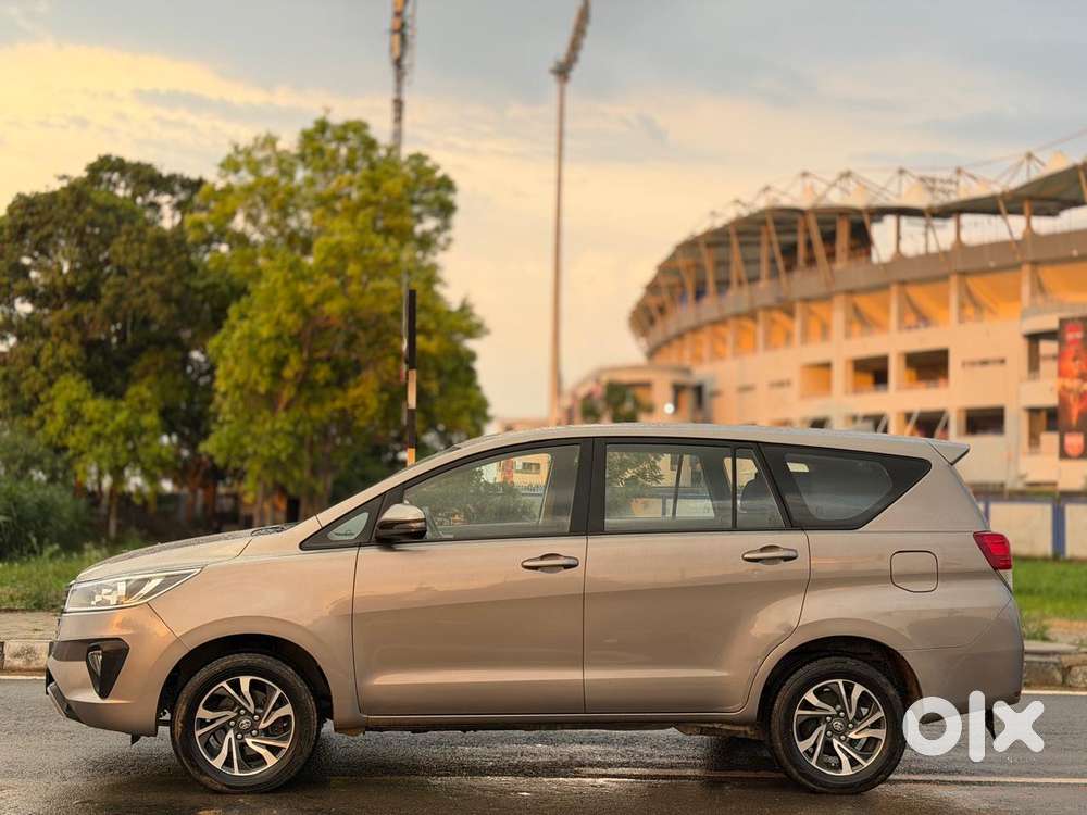 Toyota Innova Crysta 2.4 Gx Limited Edition At 7 Str, 2022, Diesel