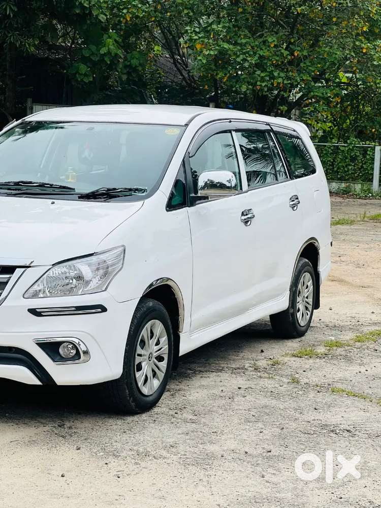 Toyota Innova 2010 Diesel 230000 Km Driven