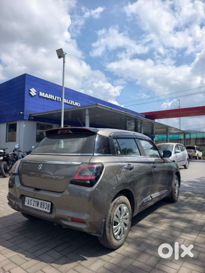 Maruti Suzuki Swift 1.2 Vxi (o), 2024, Petrol