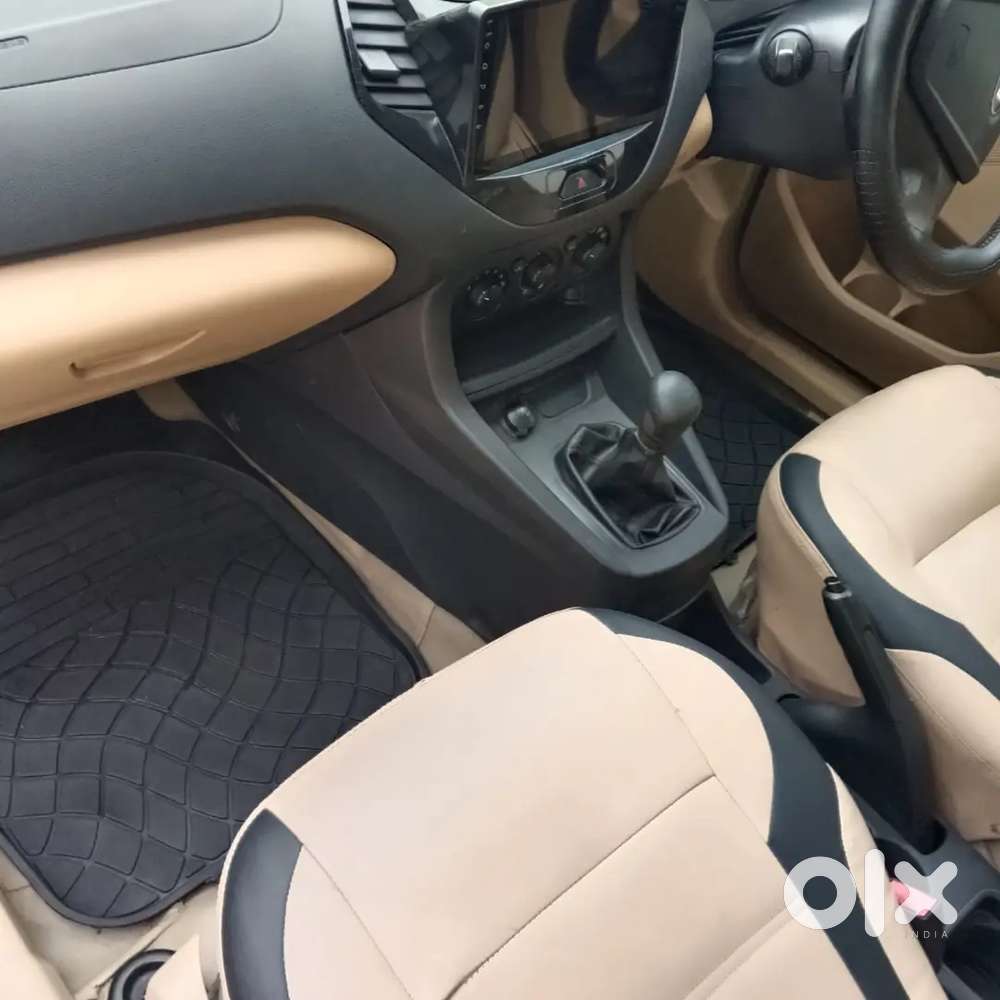 Ford Aspire Titanium Blu 2016