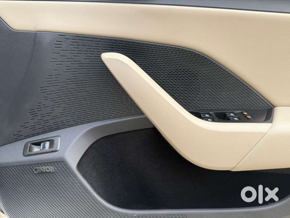 Skoda Octavia 2.0 L K Tsi At, 2022, Petrol