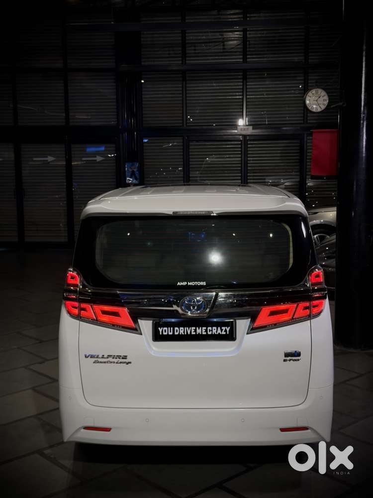 Toyota Vellfire Vip – Executive Lounge, 2022, Petrol