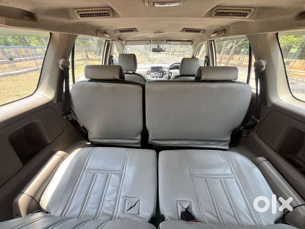 Toyota Innova 2.5 G (diesel) 8 Seater, 2016, Diesel