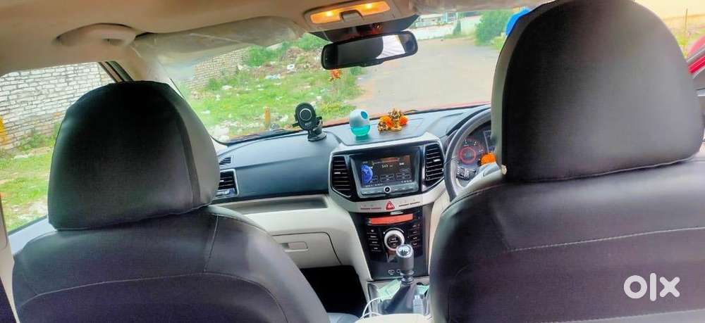 Mahindra Xuv300 2022 Diesel Well Maintained