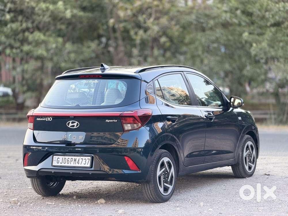 Hyundai Grand I10 Nios Sportz 1.2 At, 2023, Petrol