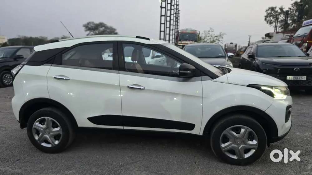 Tata Nexon Xm (s) 2021 Petrol  85k Km  Strong Build Suv  Negotiable
