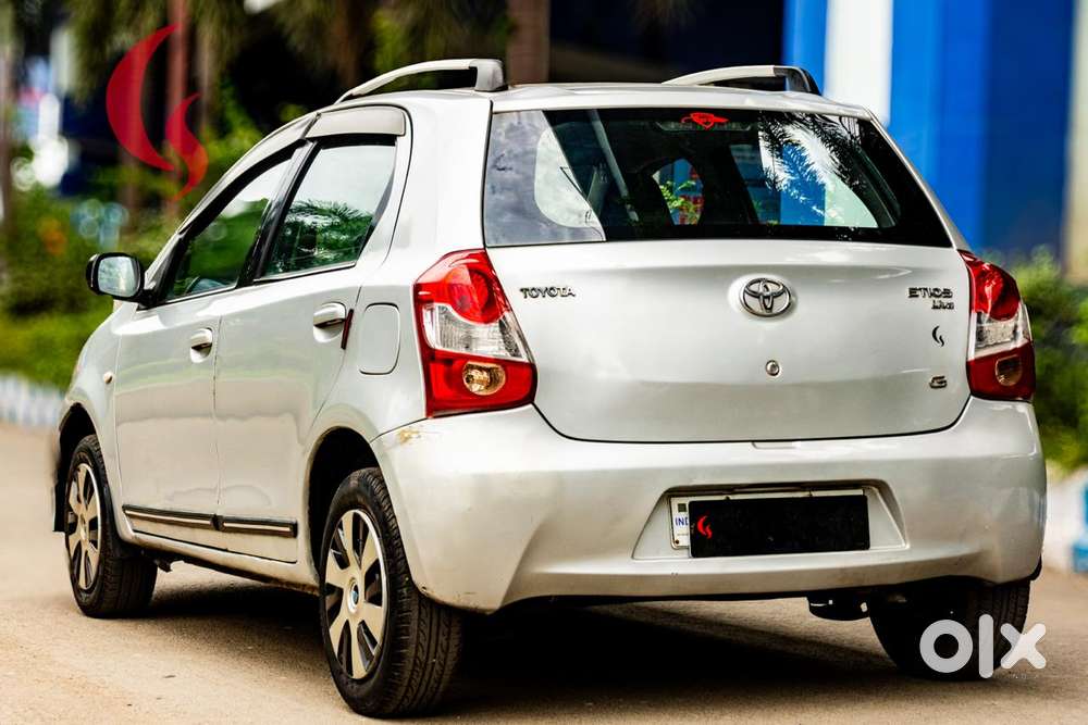 Toyota Etios Liva G, 2011, Petrol