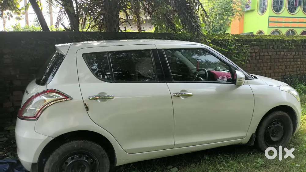 Maruti Suzuki Swift 2012 Diesel 56000 Km Driven