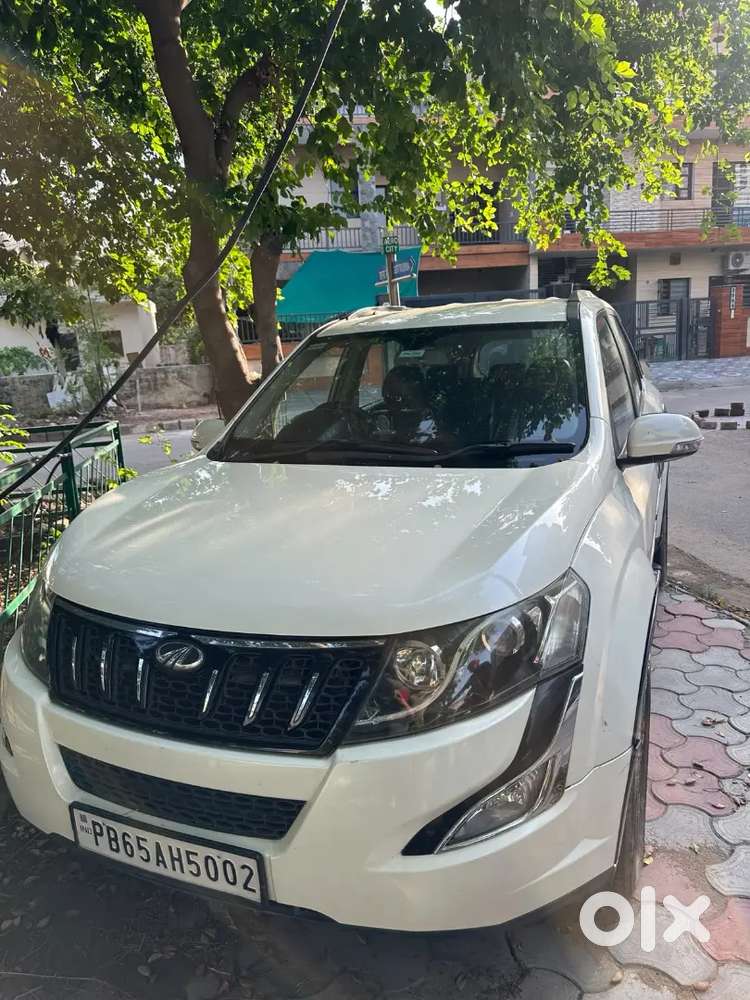 Mahindra Xuv500 2015 Diesel Well Maintained.