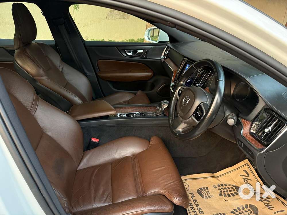 Volvo S60 T4 Inscription, 2021, Petrol