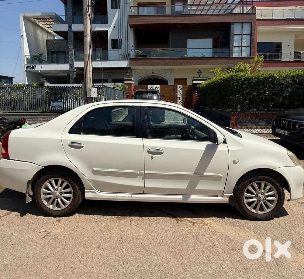 Toyota Etios 2011 Petrol Well Maintained