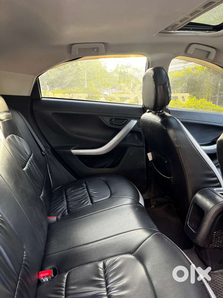 Tata Nexon 1.2 Revotron Xm (s), 2022