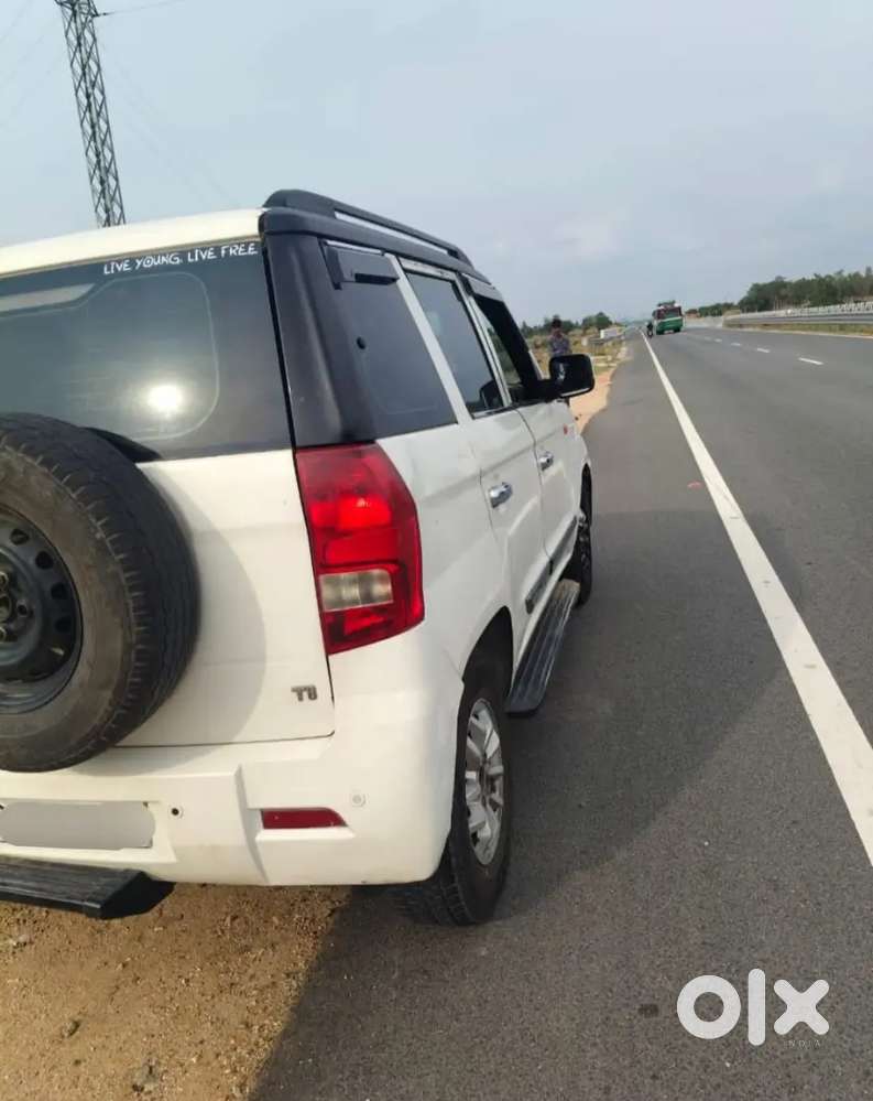Mahindra Tuv 300 2016 Year