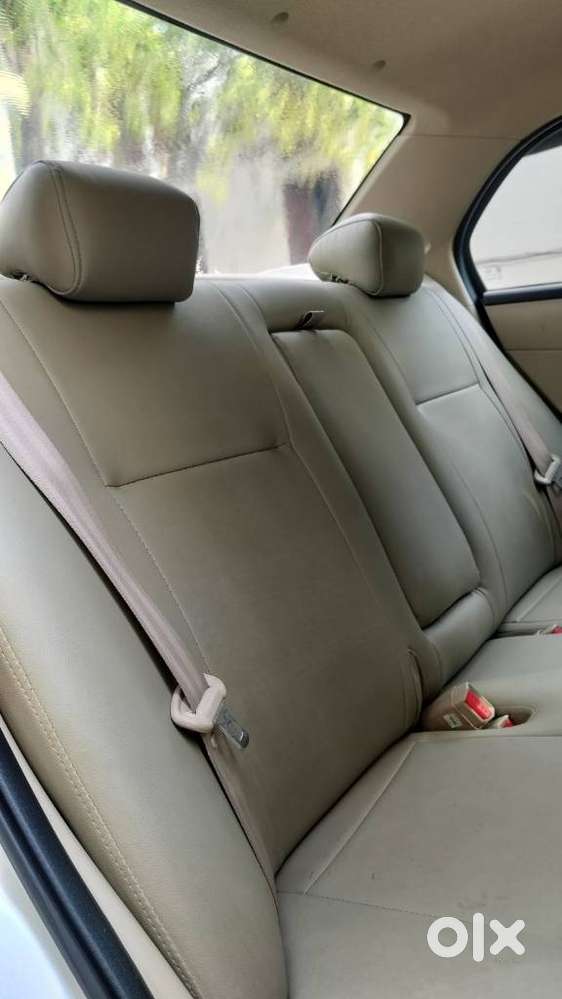 Maruti Suzuki Swift Dzire, 2012, Petrol