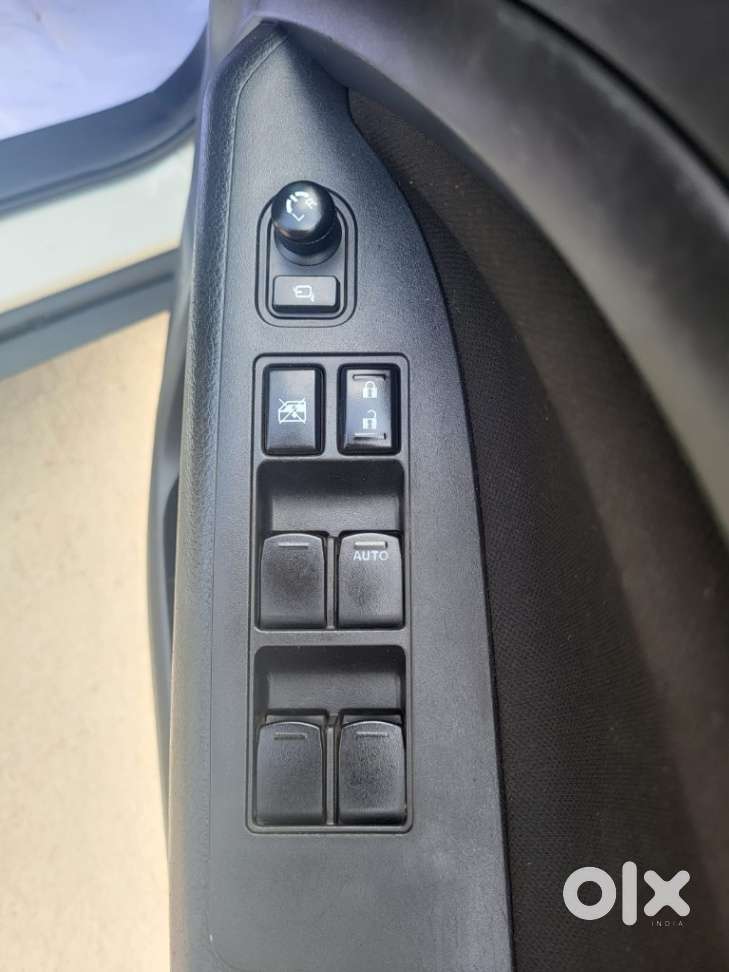Maruti Suzuki Vitara Brezza 1.5 Vxi At, 2022, Petrol
