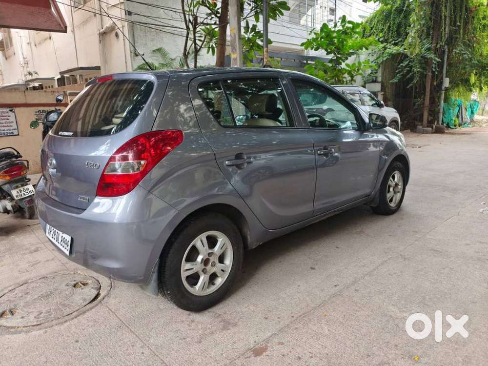 Hyundai I20 Sportz 1.2 Bs-iv, 2011, Diesel