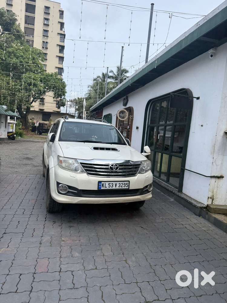 Toyota Fortuner 4x4 Diesel  2014