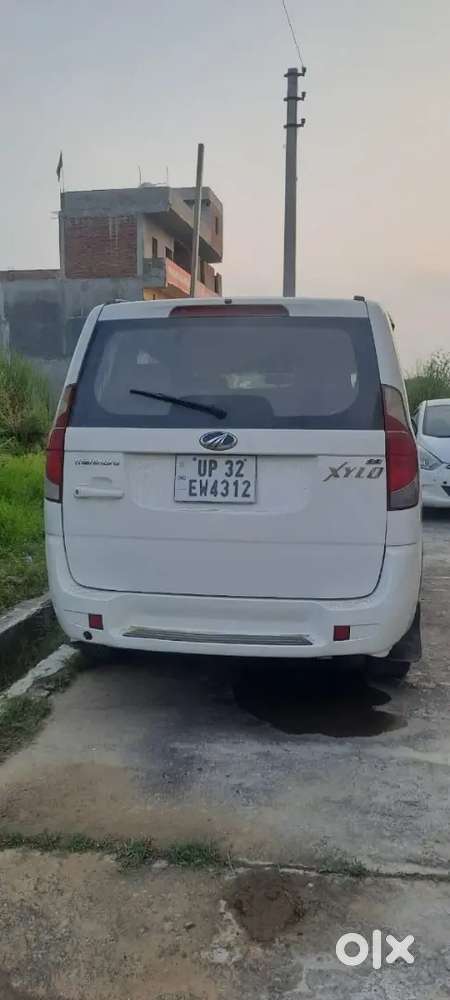 Mahindra Xylo 2013