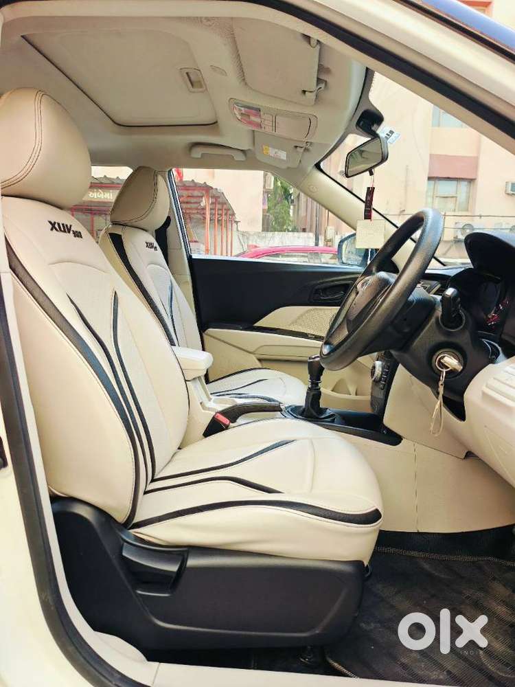 Mahindra Xuv300 W6, 2023, Petrol