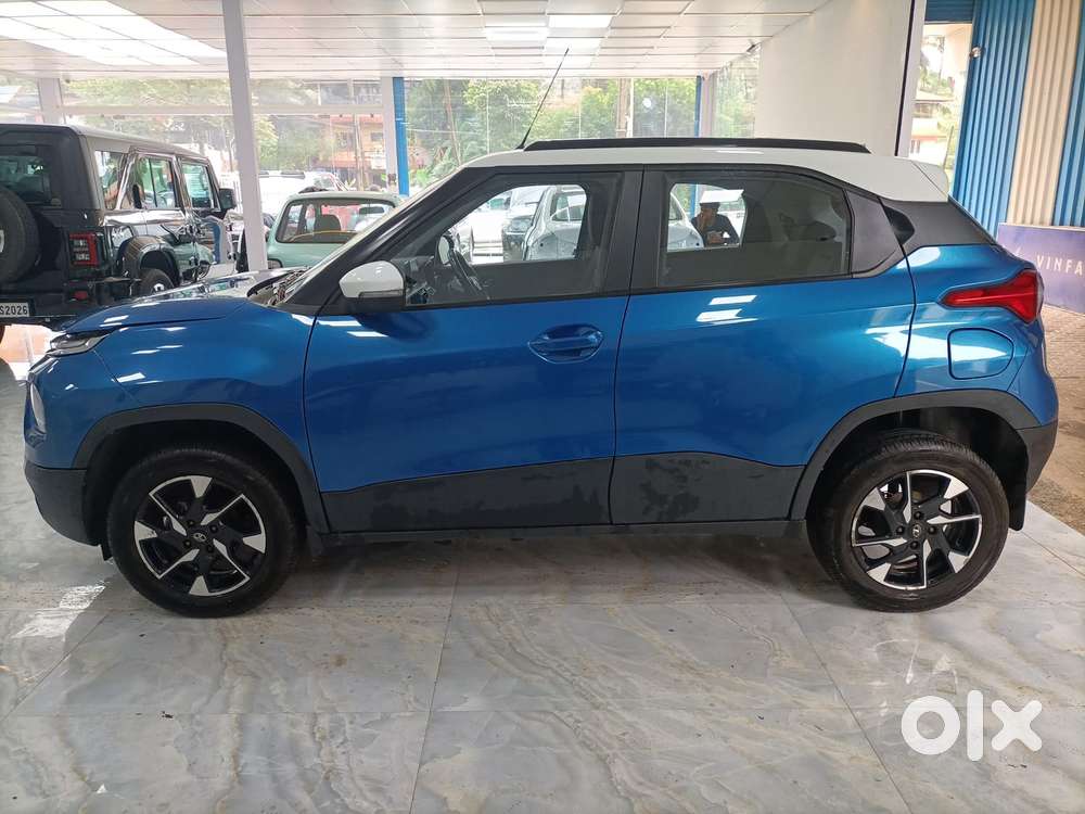 Tata Punch 1.2 Revotron Creative Dual Tone, 2022, Petrol