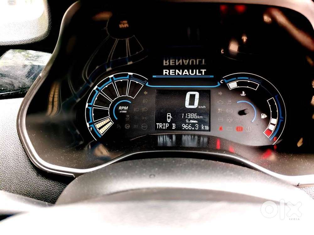 Renault Triber Rxt, 2024, Petrol