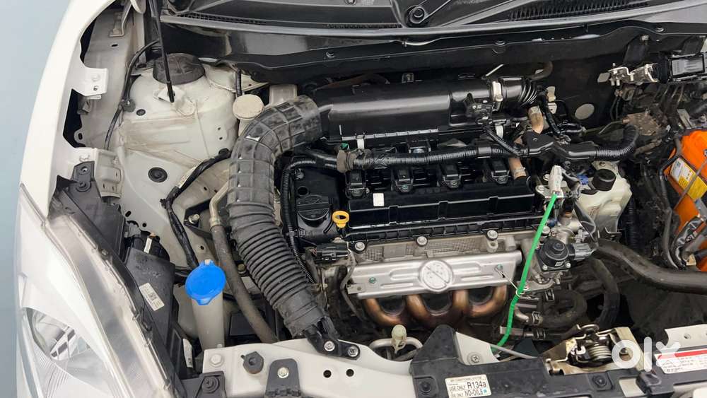 Maruti Suzuki Dzire Vxi Ags, 2022, Petrol