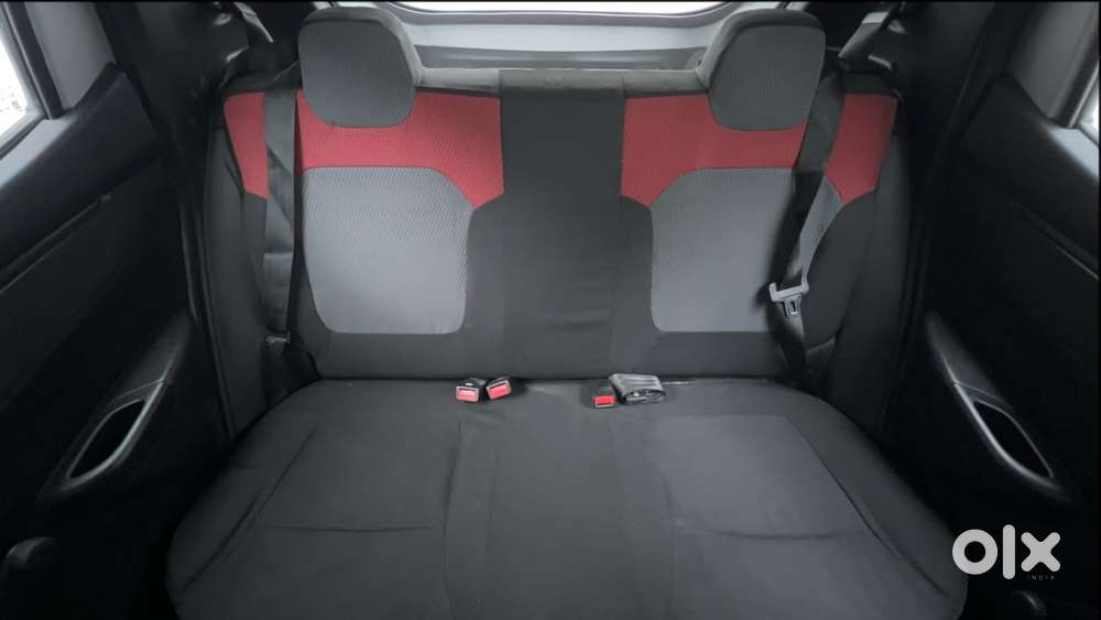 Renault Kwid 2019-ongoing 1.0 Rxt (o), 2018, Petrol