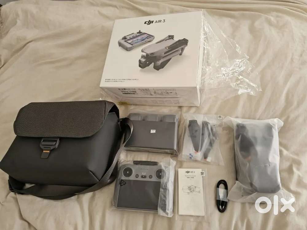 DJI AIR 3 Fly More Combo/RC 2 +512gb Micro Sd