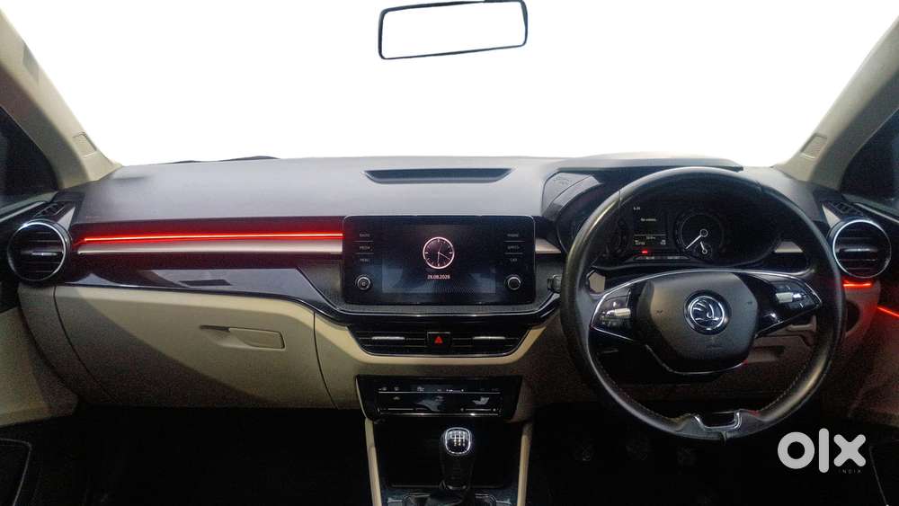 Skoda Slavia Ambition 1.0l Tsi Mt, 2023, Petrol