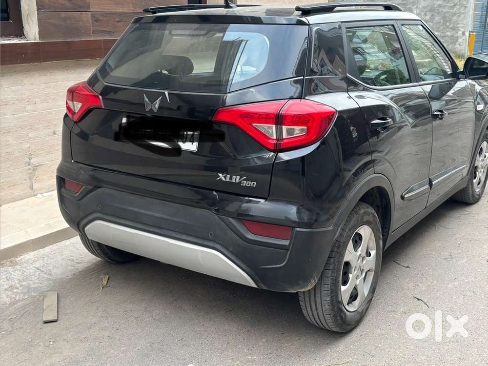 Mahindra Xuv300 Petrol Manual 2023