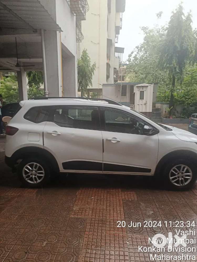 Renault Triber 2023 Petrol Rxt Amt