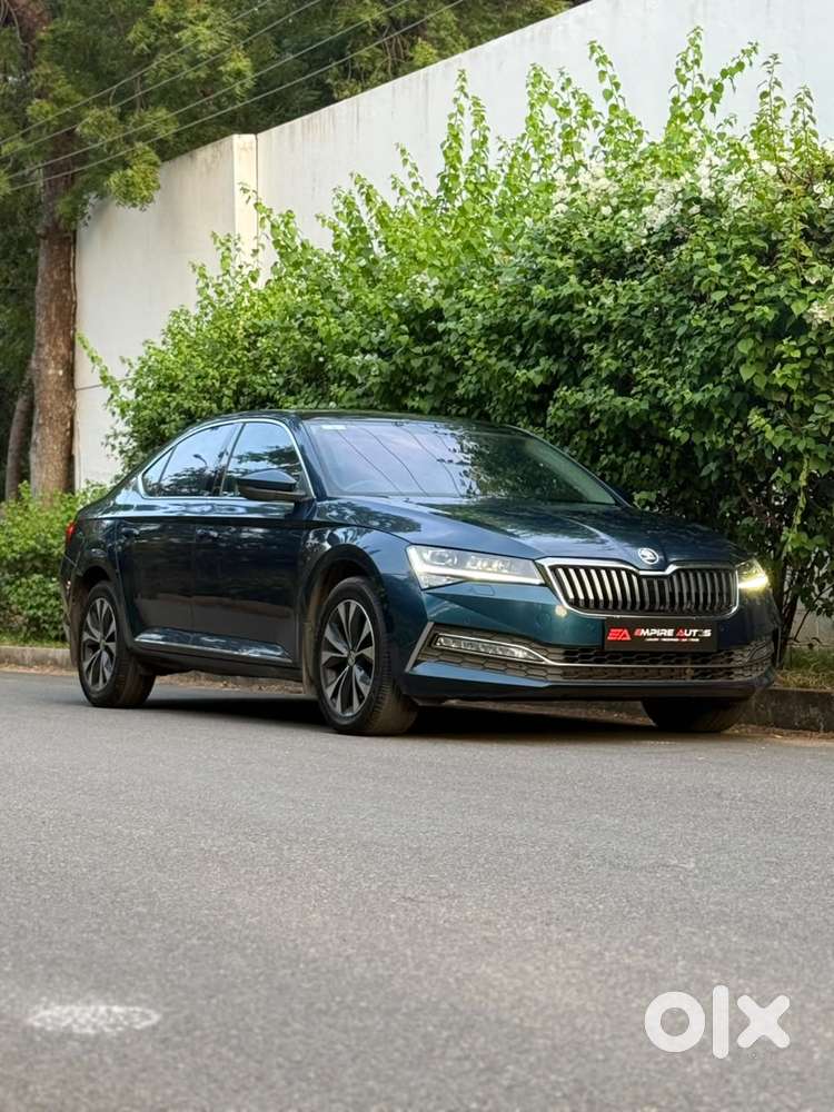 Skoda Superb 2.0 L&k Tsi At, 2022, Petrol