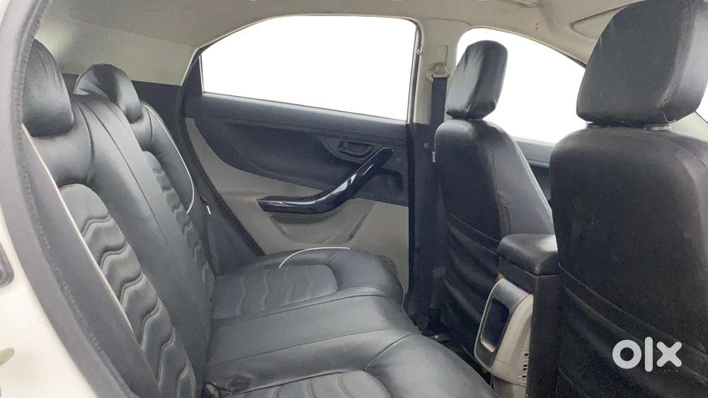 Tata Nexon 1.2 Revotron Xma, 2019, Petrol