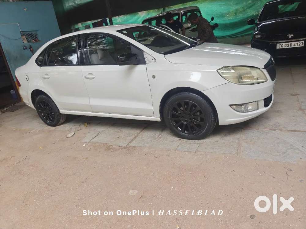 Skoda Rapid Tdi At 2014