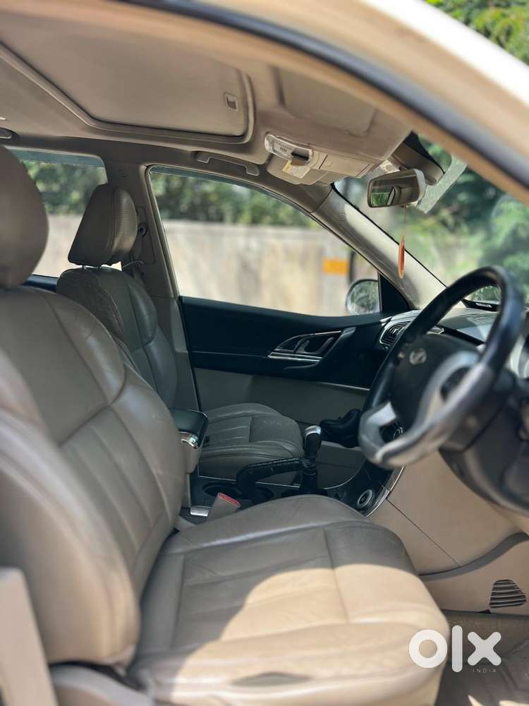 Mahindra Xuv500 2.2 W10, 2015, Diesel