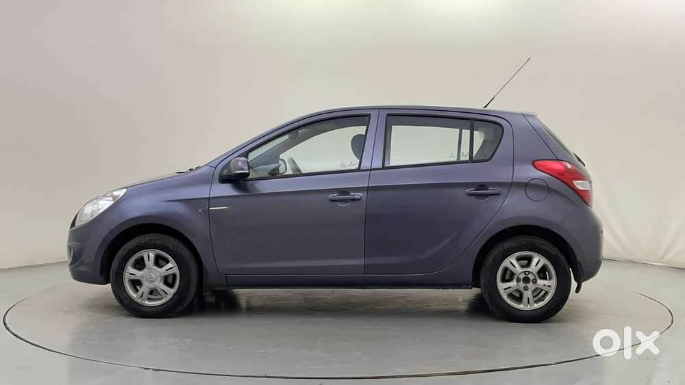 Hyundai I20 2009-2011 1.4 Asta (at), 2011, Petrol