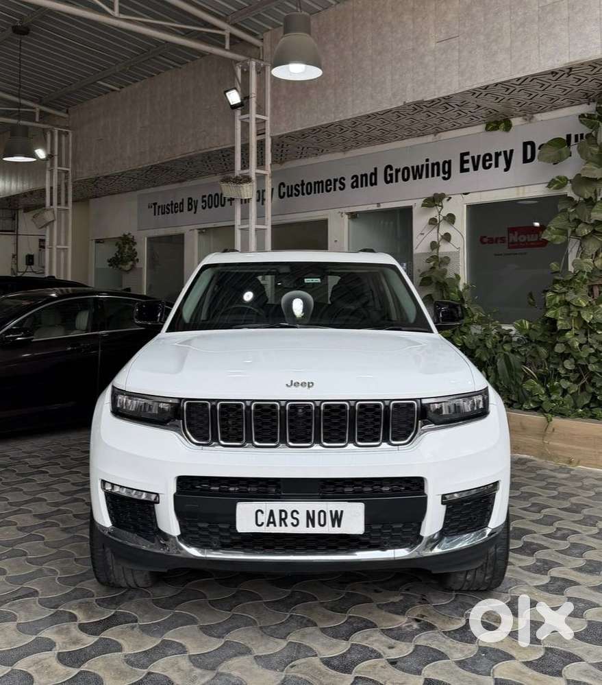 Jeep Grand Cherokee Limited (o) 4x4 At, 2023, Petrol