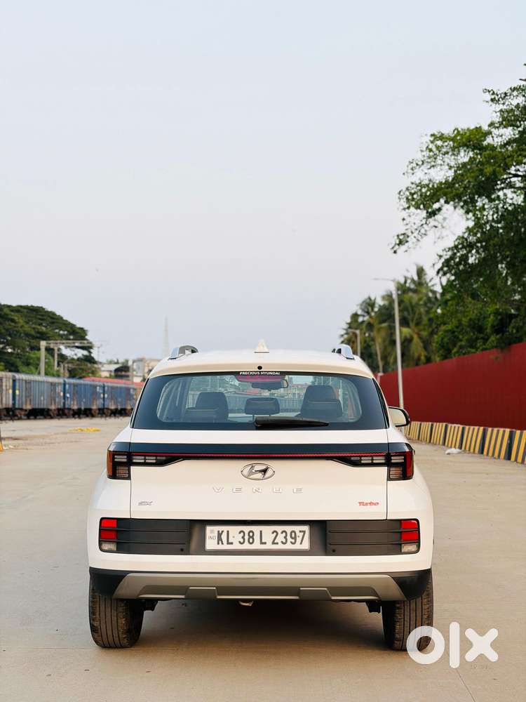Hyundai Venue 1.0 Sx (o) Turbo Dct, 2024, Petrol