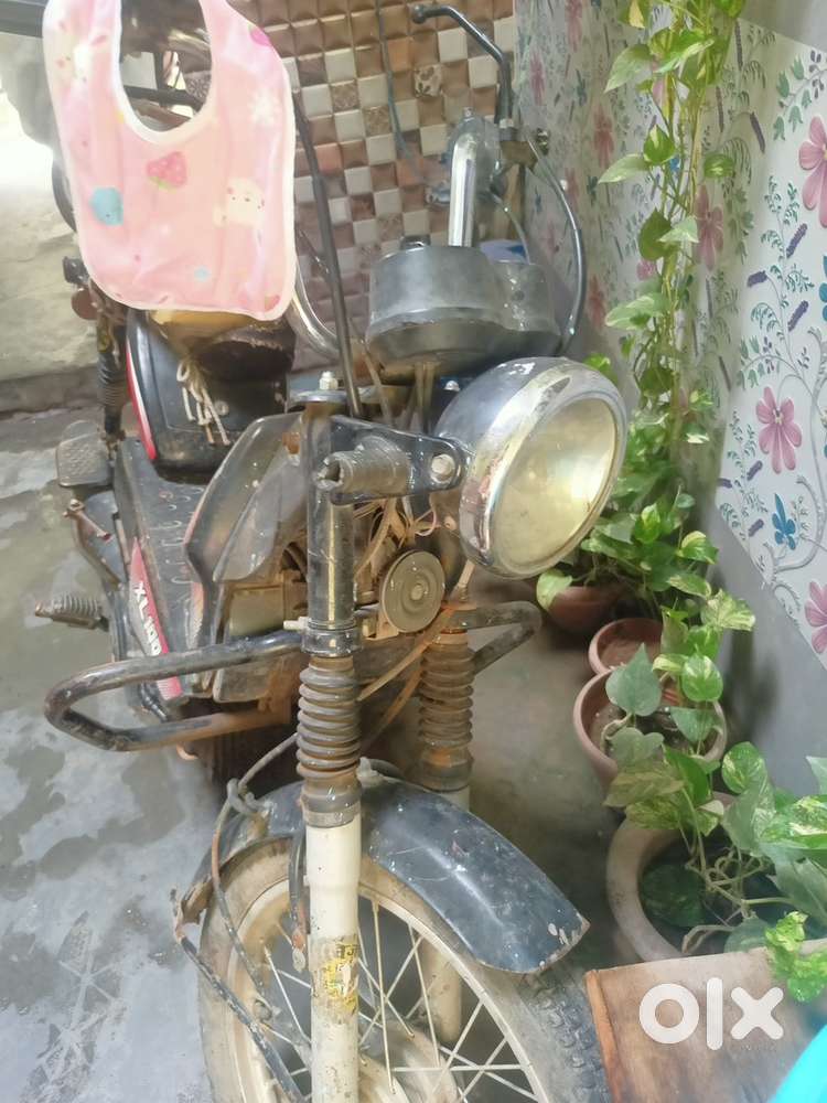 TVS XL100 Heavy Duty