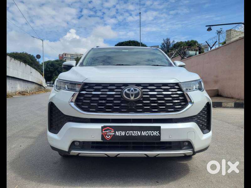 Toyota Innova Hycross 2.0 Vx Hybrid 7 Str, 2023, Petrol