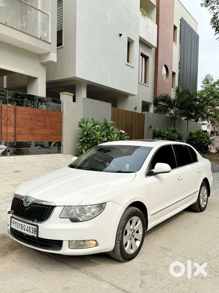 Skoda Superb 2008-2013 Elegance 2.0 Tdi Cr At, 2010, Petrol