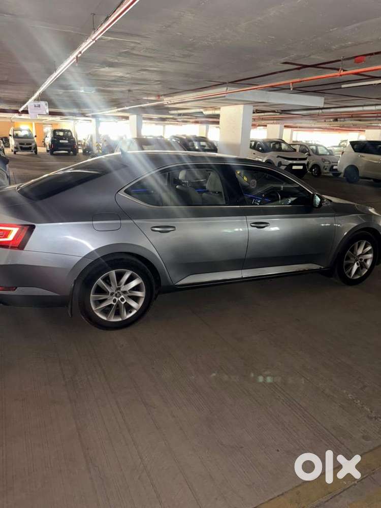 Skoda Superb 2019 Petrol Well Maintained