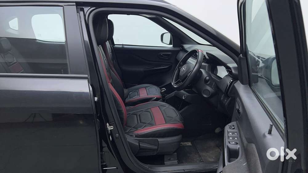 Nissan Magnite Kuro Edition 1.0 Petrol Mt, 2024, Petrol