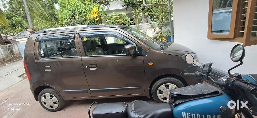 Single Owner Vehicle With No Issues And Metalic Chocolate Colour
