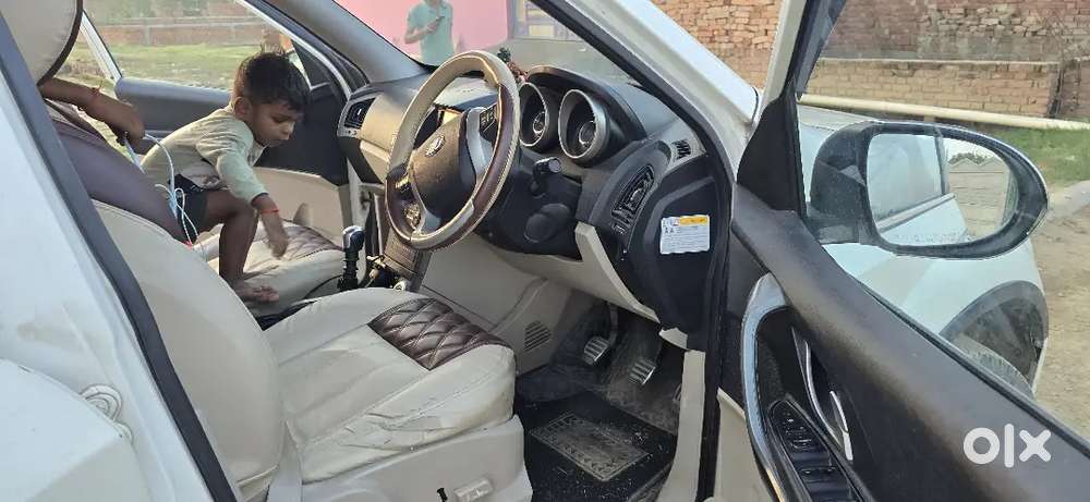 Xuv500 W10 Top