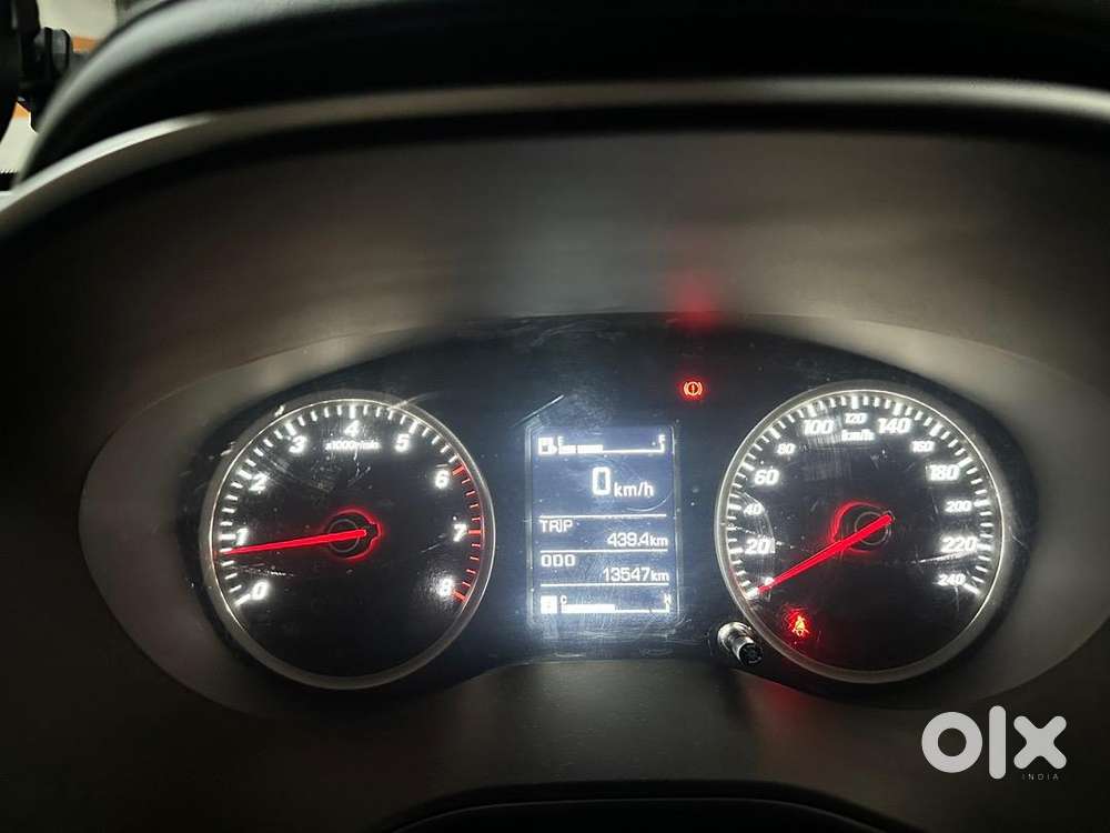 Mg Hector Plus 2024 Diesel 14000 Km Driven